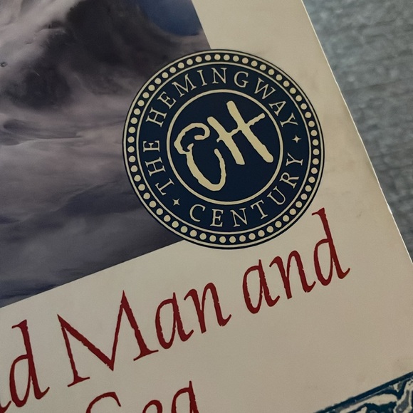 Book "The Old Man and The Sea" by Ernest Hemingway - Picture 4 of 8